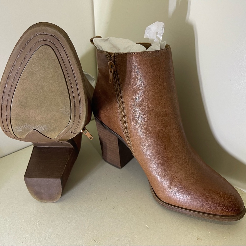 Lucky Brand Sassa Booties-Dark Camel
